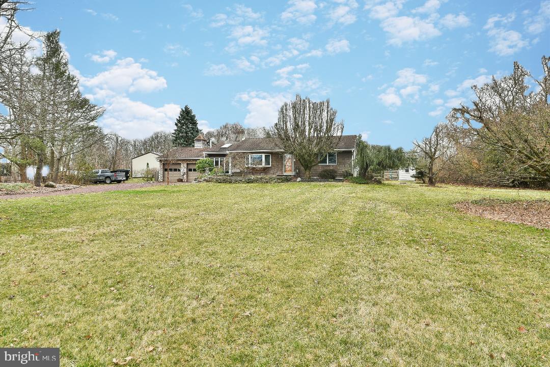 47 Creek Road Chalfont, PA 18914 - Photo 2 of 40 Gallery Image 2