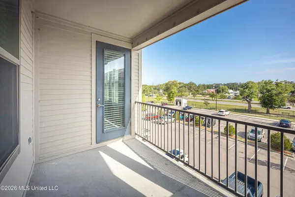 $240,000 | 2501 Bienville Boulevard, Unit 434, Ocean Springs, MS 39564