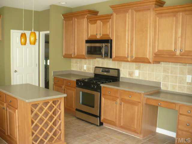8612 Churchdown Court Raleigh, NC 27613 - Photo 4 of 17 Photo 4