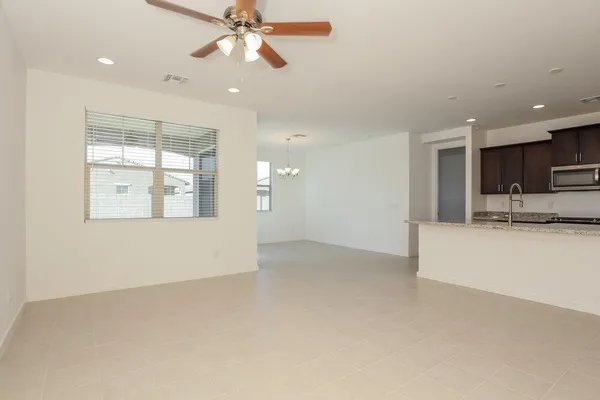 $2,730 | 11022 West Marguerite Avenue, Tolleson, AZ 85353