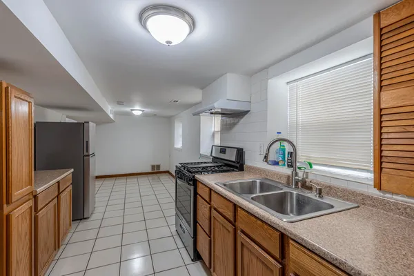 $1,700 | 7408 West Addison Street, Unit 2, Chicago, IL 60634