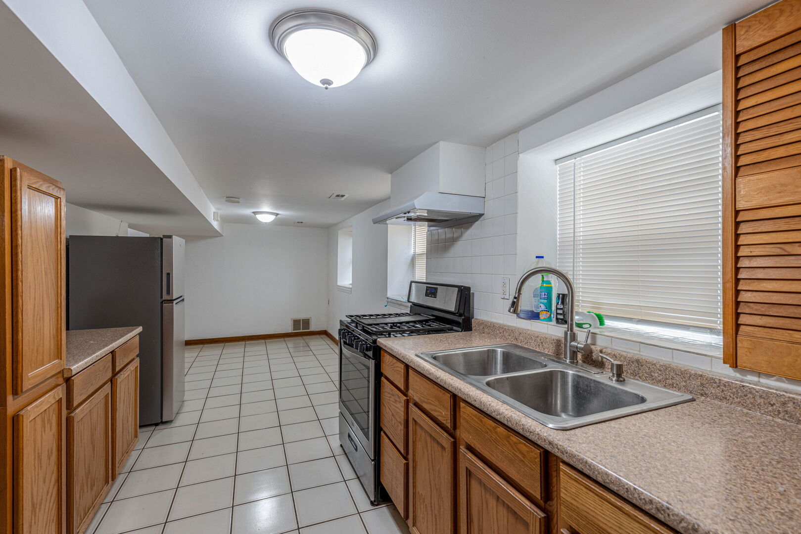 7408 West Addison Street, Unit 2 Chicago, IL 60634 - Photo 3 of 24