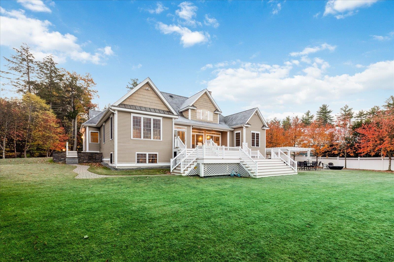 262 East Monomonac Road Rindge, NH 03461 - Photo 4 of 54