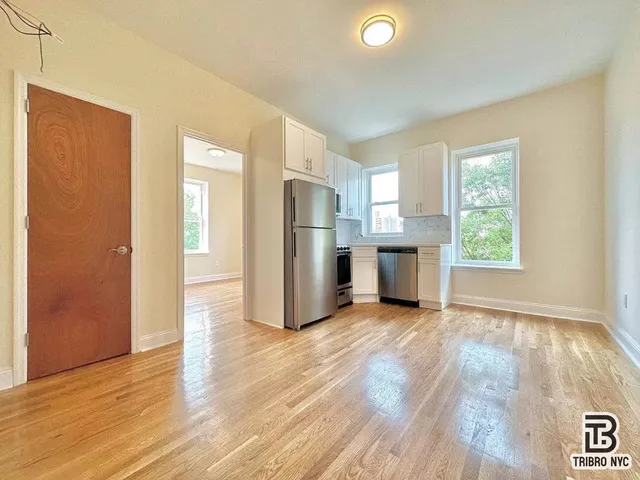 $3,000 | 743 Church Avenue, Unit 2E | Kensington