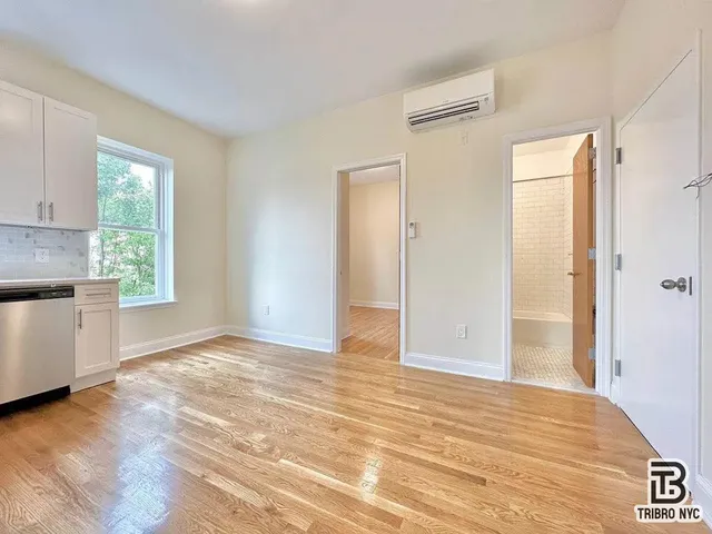 $3,000 | 743 Church Avenue, Unit 2E | Kensington