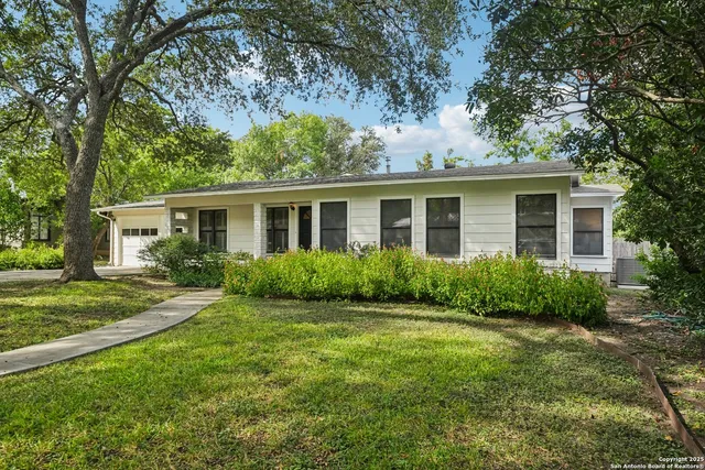 $699,000 | 419 Woodcrest Drive, San Antonio, TX 78209