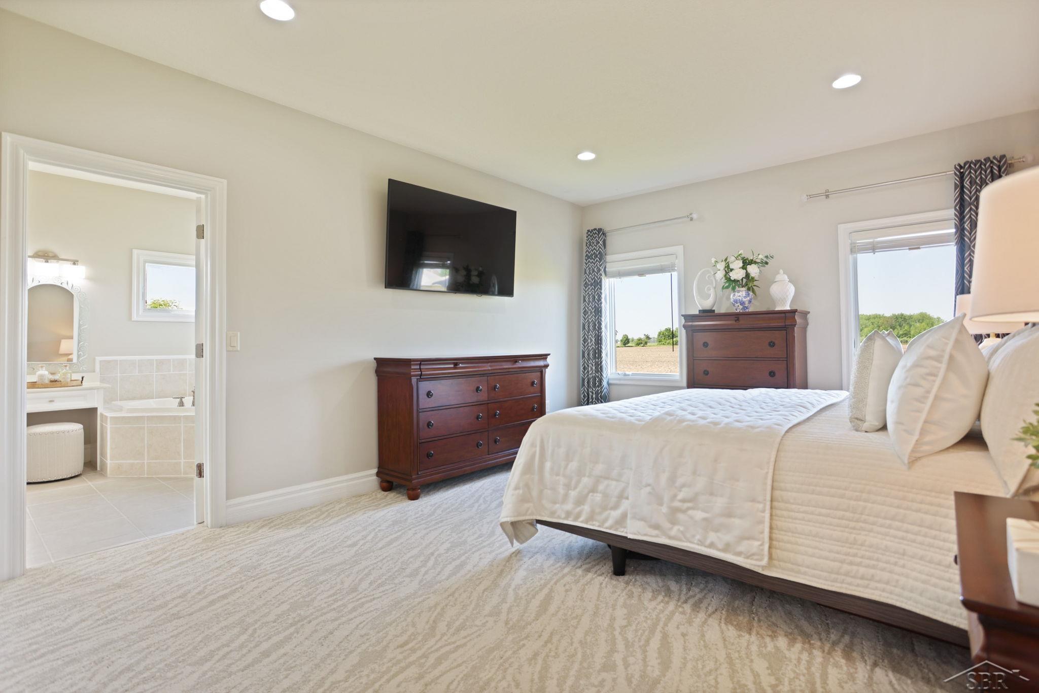 5859 North Center Road Saginaw, MI 48604 - Photo 28 of 63 50178740-7068cd5d-36c4-42b0-9ee5-2bd60d3e44cc.JPG