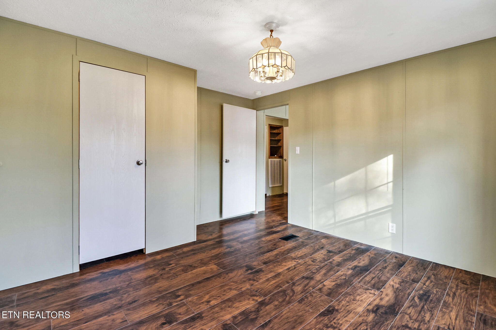 139 Rugby Court Crossville, TN 38558 - Photo 17 of 22 Second Bedroom