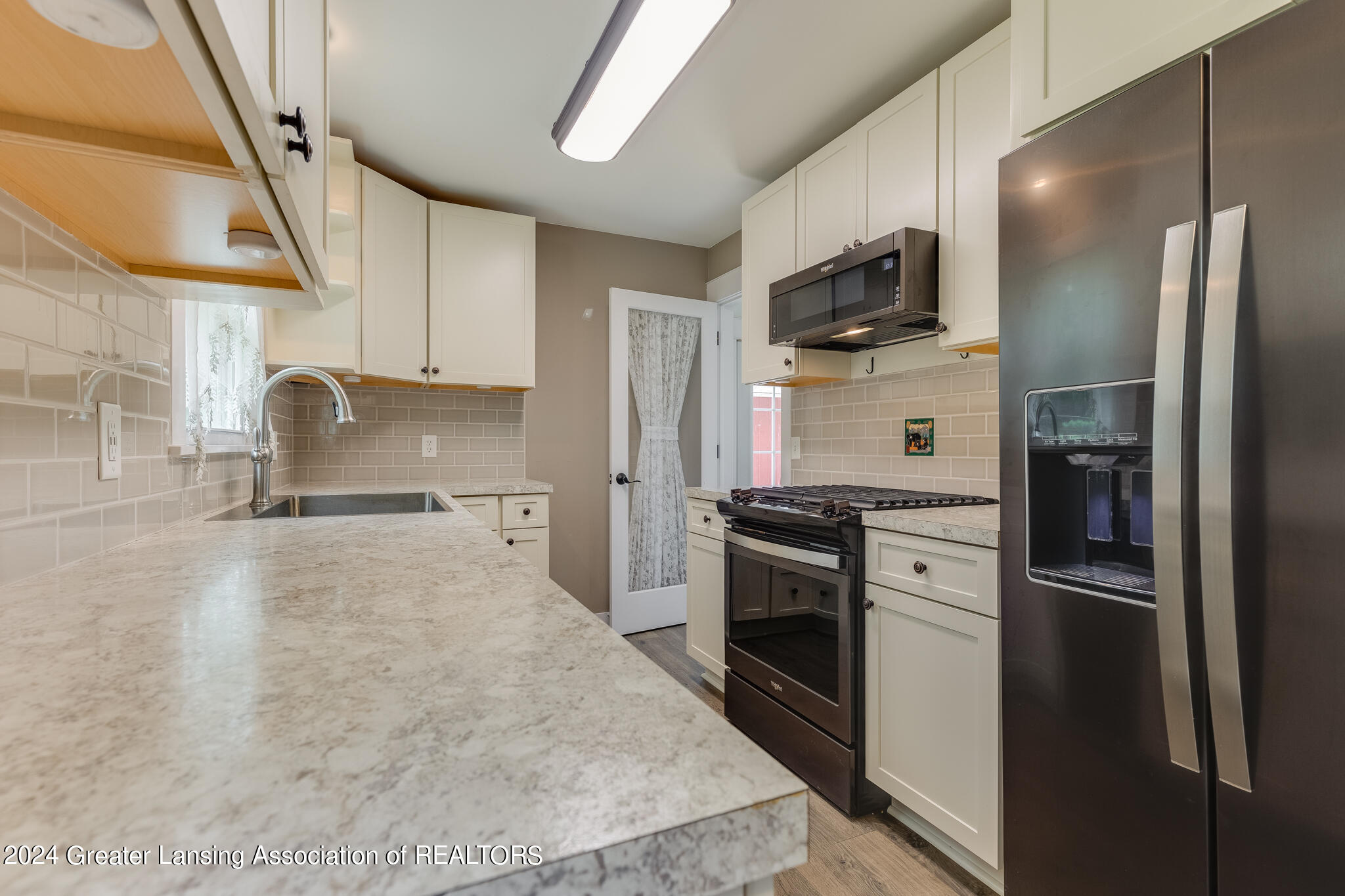 4364 East Clark Road Bath, MI 48808 - Photo 13 of 51 4364_E_Clark_KAREN-29