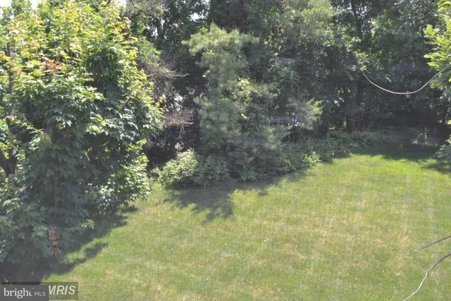 $2,100 | 1 Lough Mask Court, Unit 302, Lutherville-Timonium, MD 21093