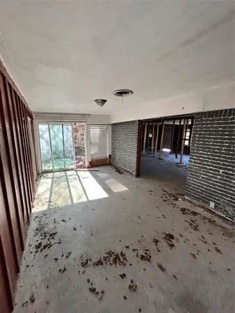 $159,900 | 5501 Westcreek Drive, Fort Worth, TX 76133