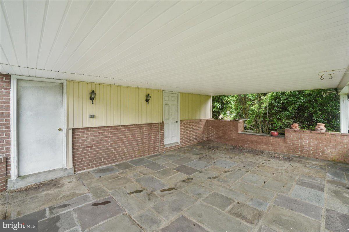 704 Ednor Road Ashton, MD 20861 - Photo 38 of 39 a view of a big room with a garage