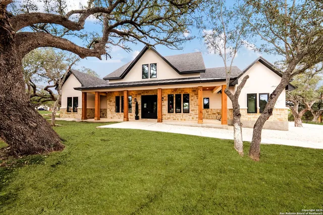 $799,000 | 1583 Palomino Springs, Bandera, TX 78003