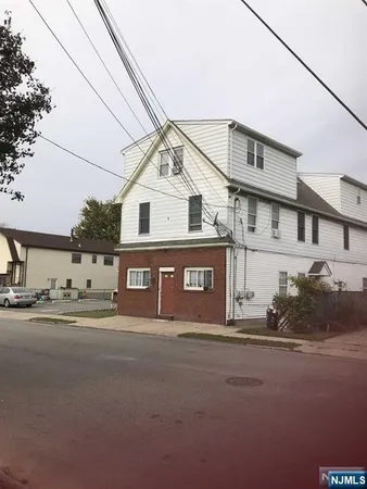 $1,800 | 209 Market Street, Unit 1, Garfield, NJ 07026