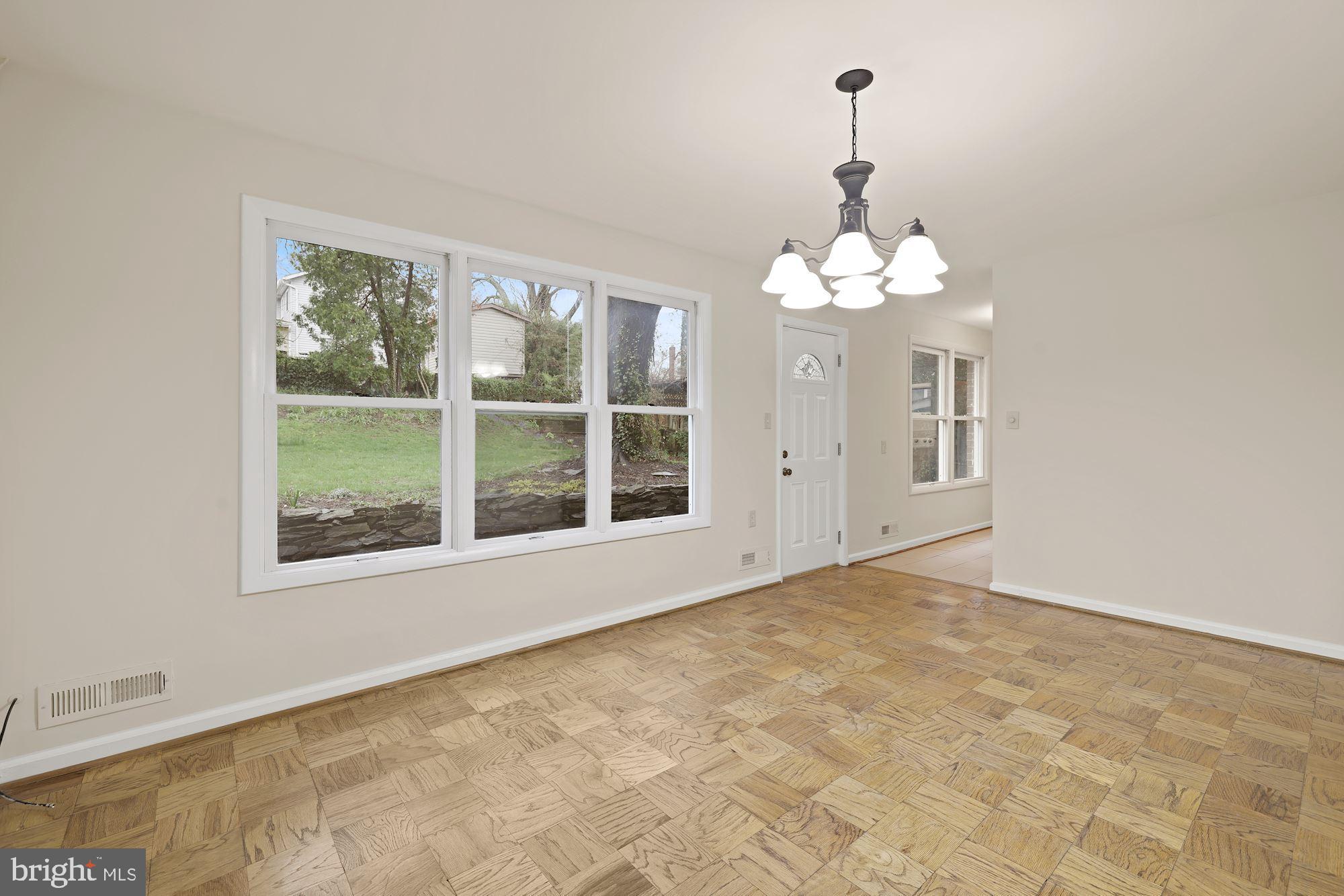 12805 Crisfield Road Silver Spring, MD 20906 - Photo 14 of 35 Dining Room