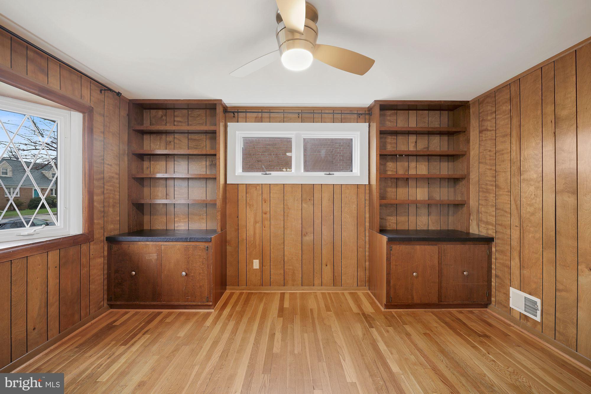 12805 Crisfield Road Silver Spring, MD 20906 - Photo 18 of 35 4th Bedroom or Den off mail level