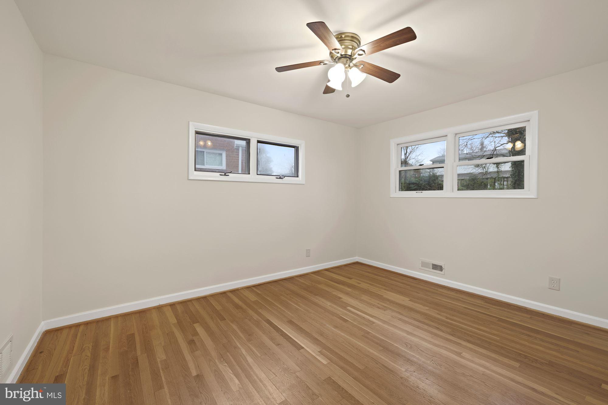 12805 Crisfield Road Silver Spring, MD 20906 - Photo 20 of 35 Primary Bedroom