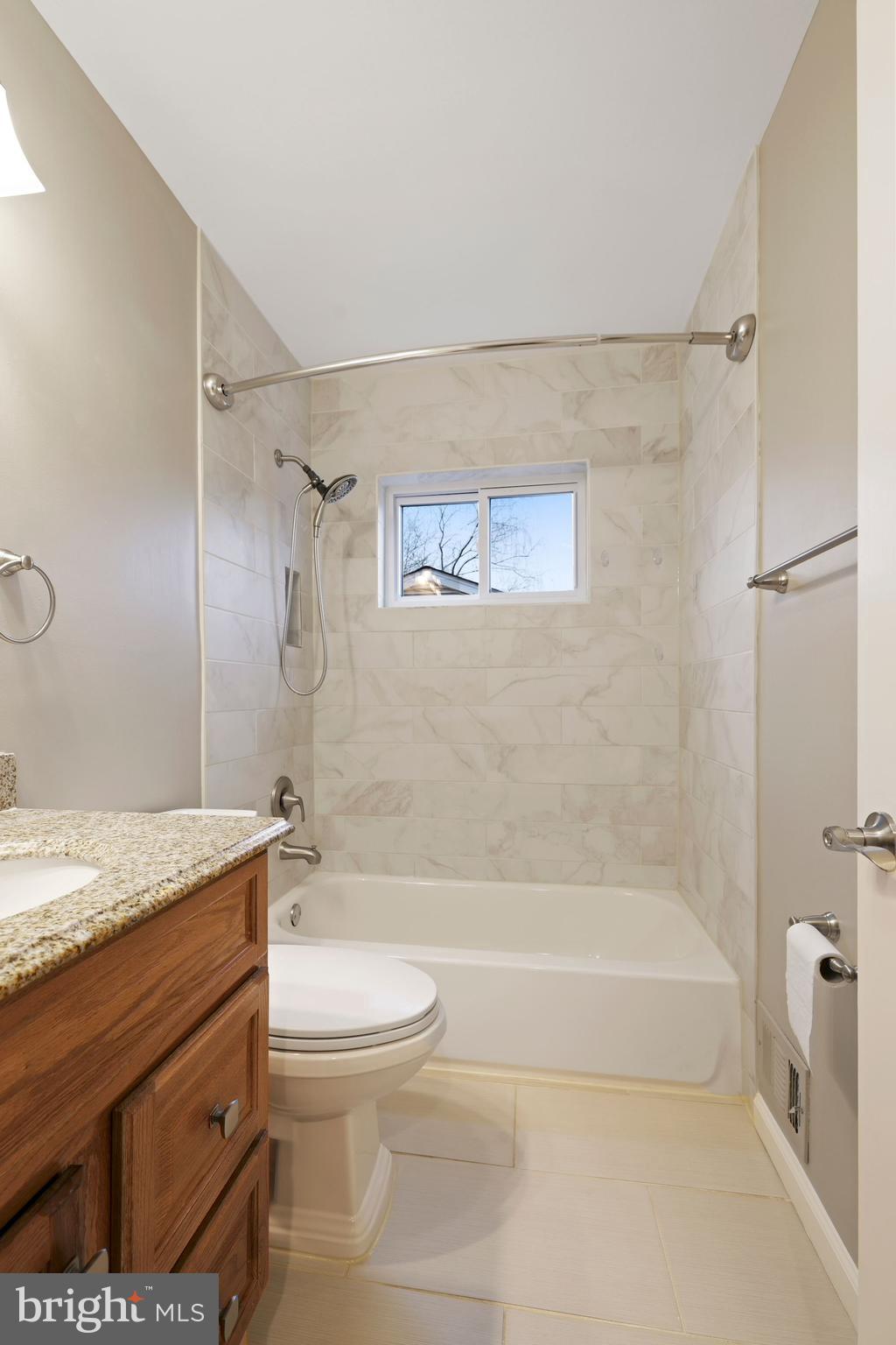 12805 Crisfield Road Silver Spring, MD 20906 - Photo 23 of 35 Hall Bath