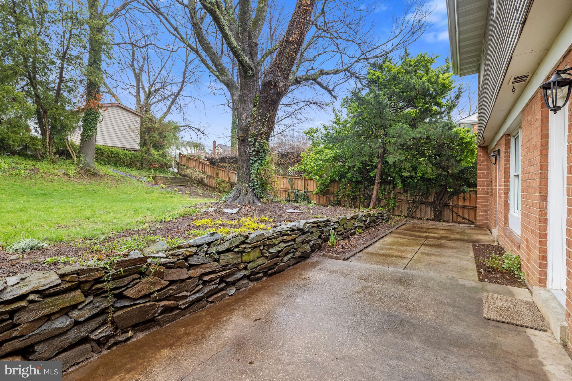 12805 Crisfield Road Silver Spring, MD 20906 - Photo 32 of 35 Rear patio
