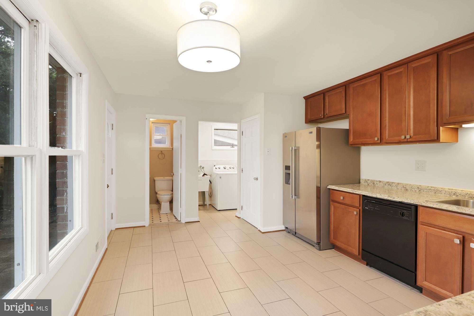 12805 Crisfield Road Silver Spring, MD 20906 - Photo 7 of 35 Kitchen
