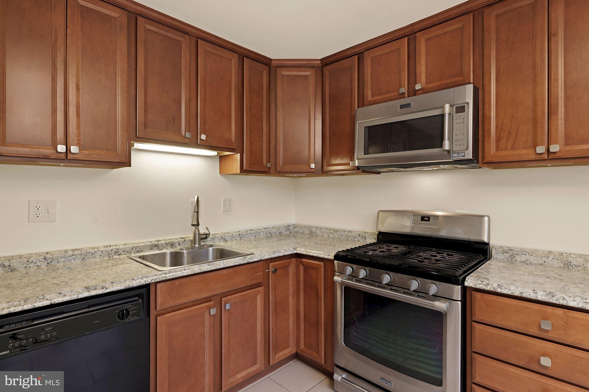12805 Crisfield Road Silver Spring, MD 20906 - Photo 9 of 35 Kitchen