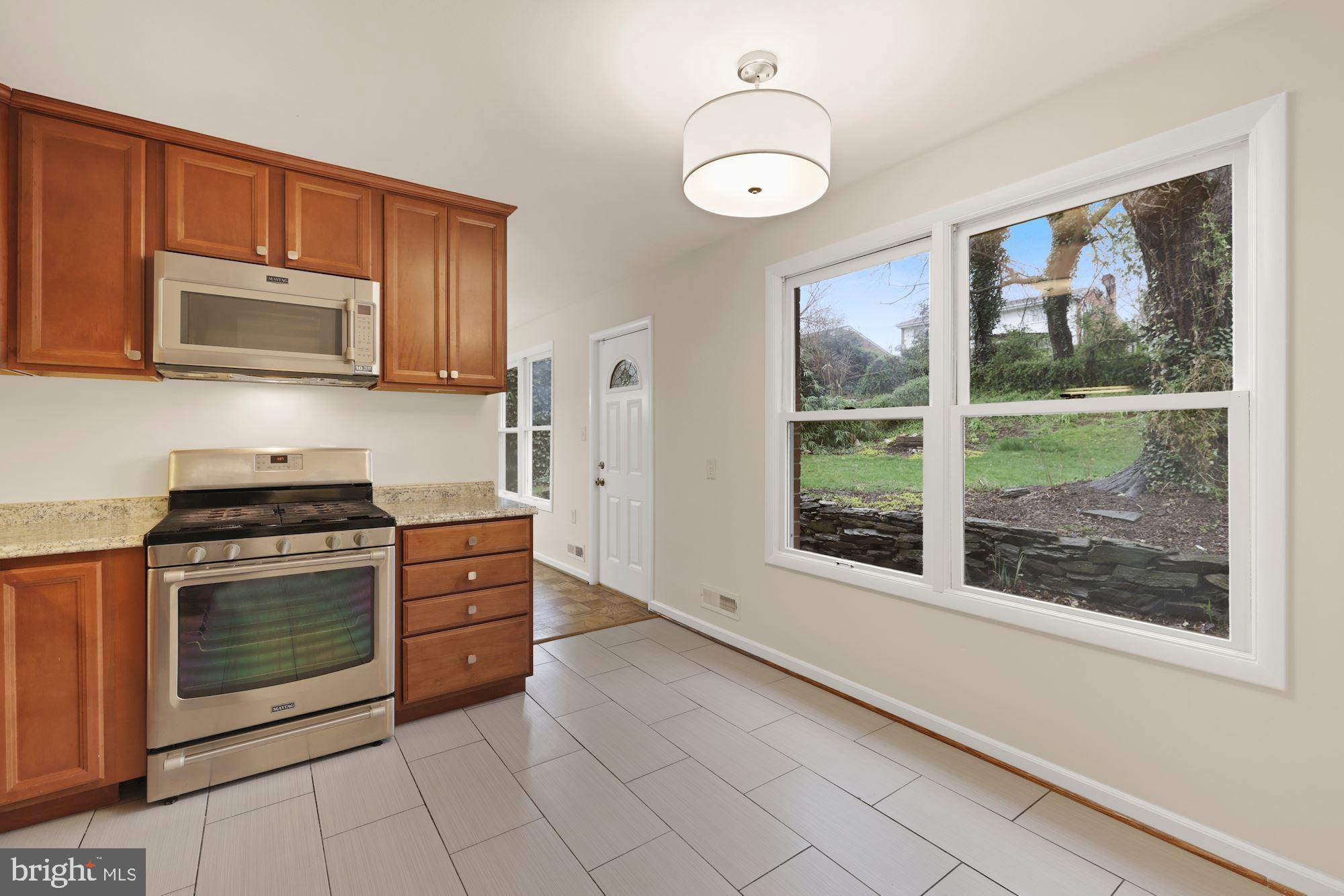 12805 Crisfield Road Silver Spring, MD 20906 - Photo 10 of 35 Kitchen