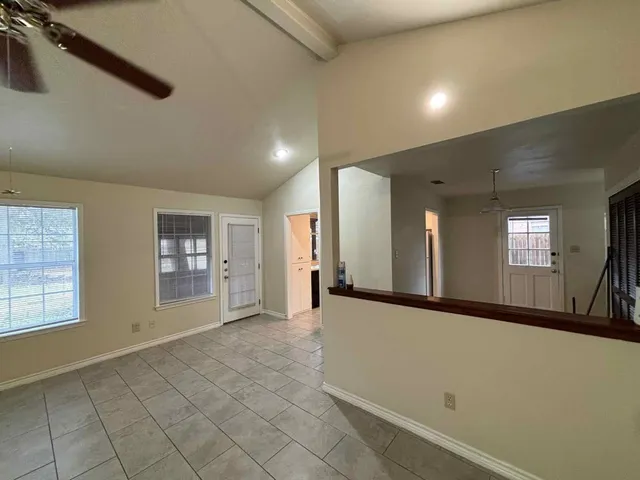 a view of entryway with hallway