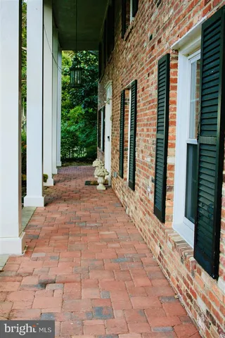 a view of a entrance door of the house