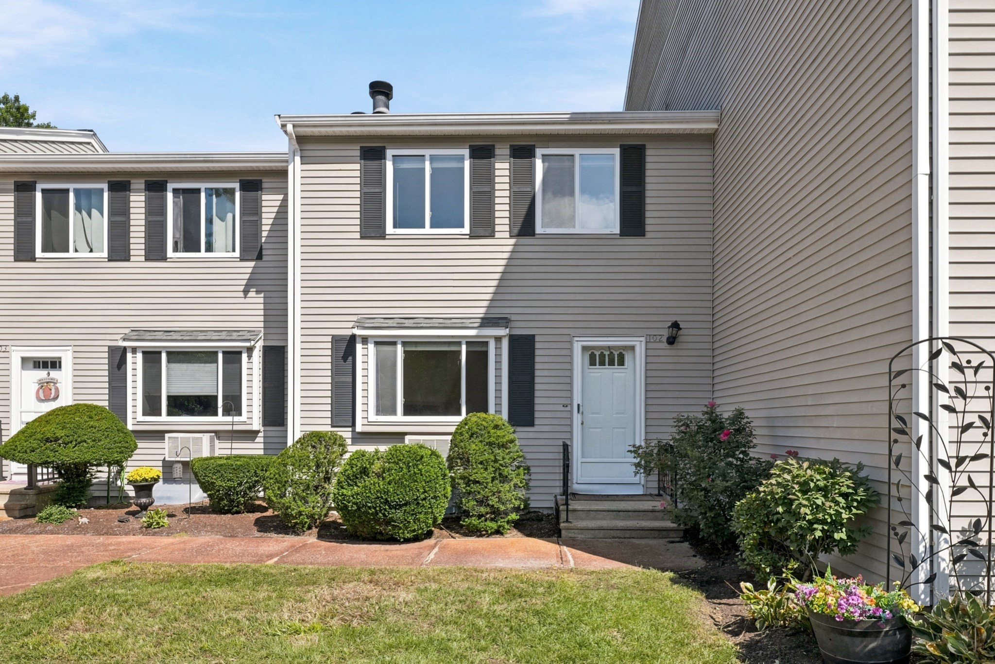 4 Erick Road, Unit 102 Mansfield, MA 02048 - Photo 1 of 16 Gallery Image 1