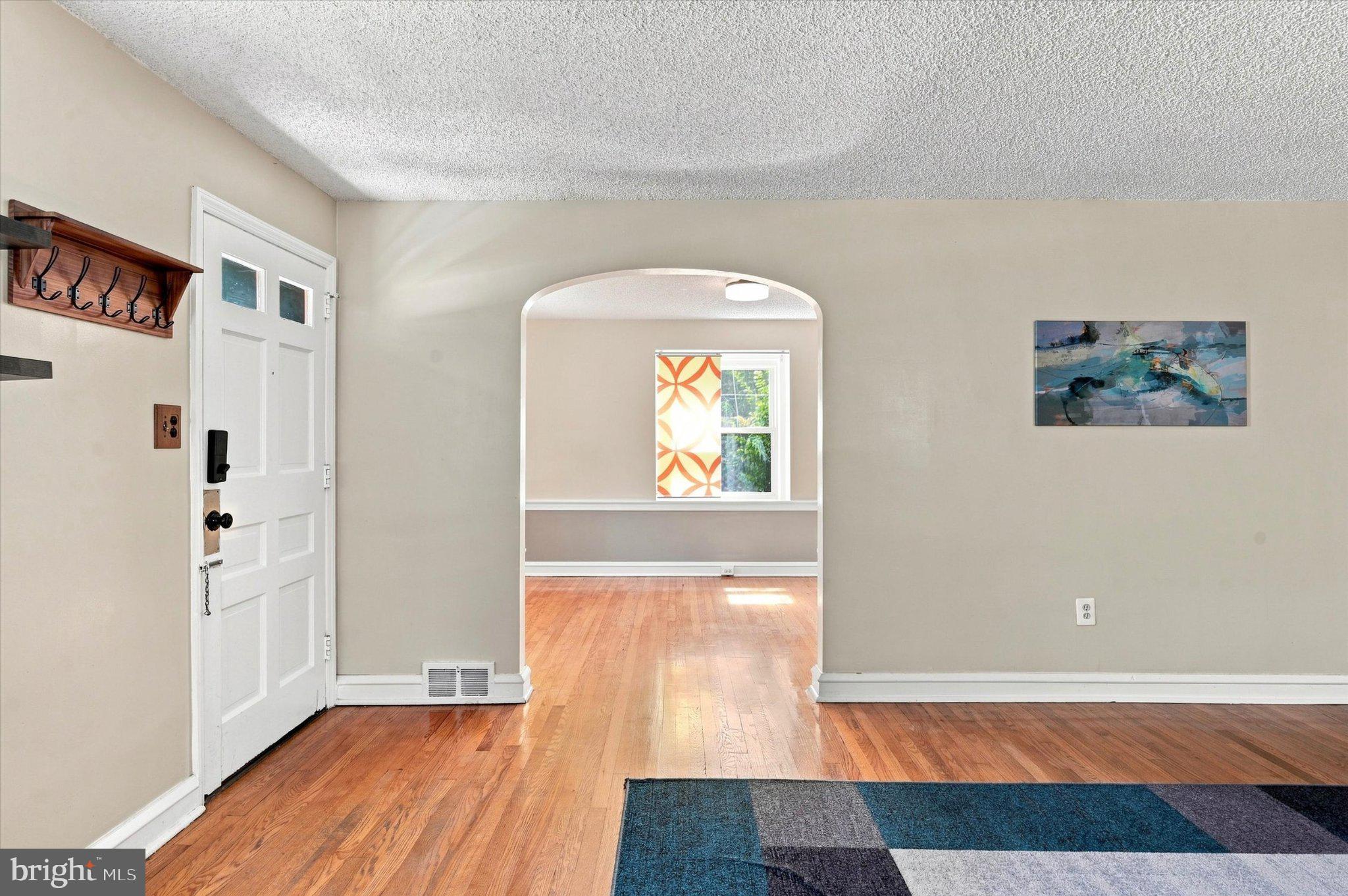 416 Broadview Road Upper Darby, PA 19082 - Photo 7 of 35 Gallery Image 7