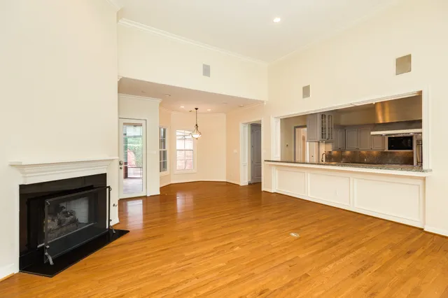 $587,000 | 1 Heritage Oak Court, Lake Jackson, TX 77566