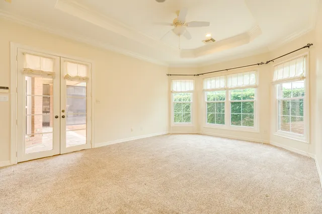 $587,000 | 1 Heritage Oak Court, Lake Jackson, TX 77566