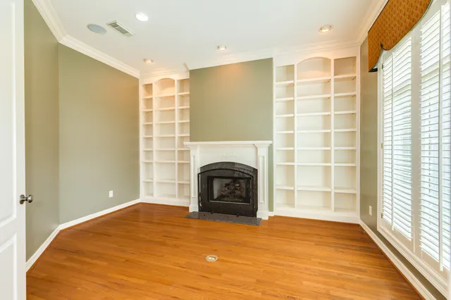 $587,000 | 1 Heritage Oak Court, Lake Jackson, TX 77566