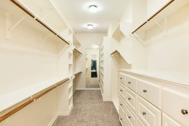 $587,000 | 1 Heritage Oak Court, Lake Jackson, TX 77566