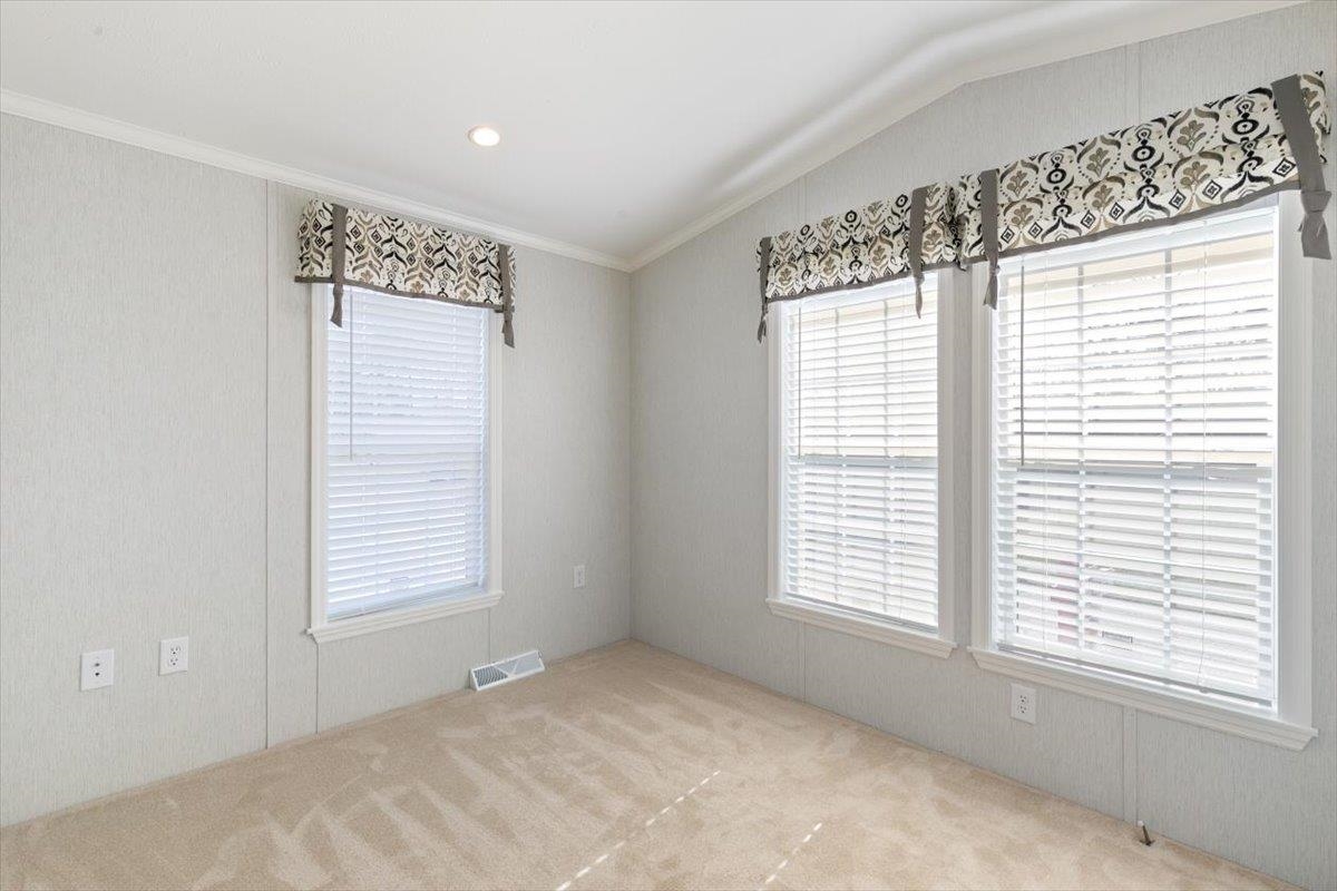 54 Hagop Road Salem, NH 03079 - Photo 15 of 22