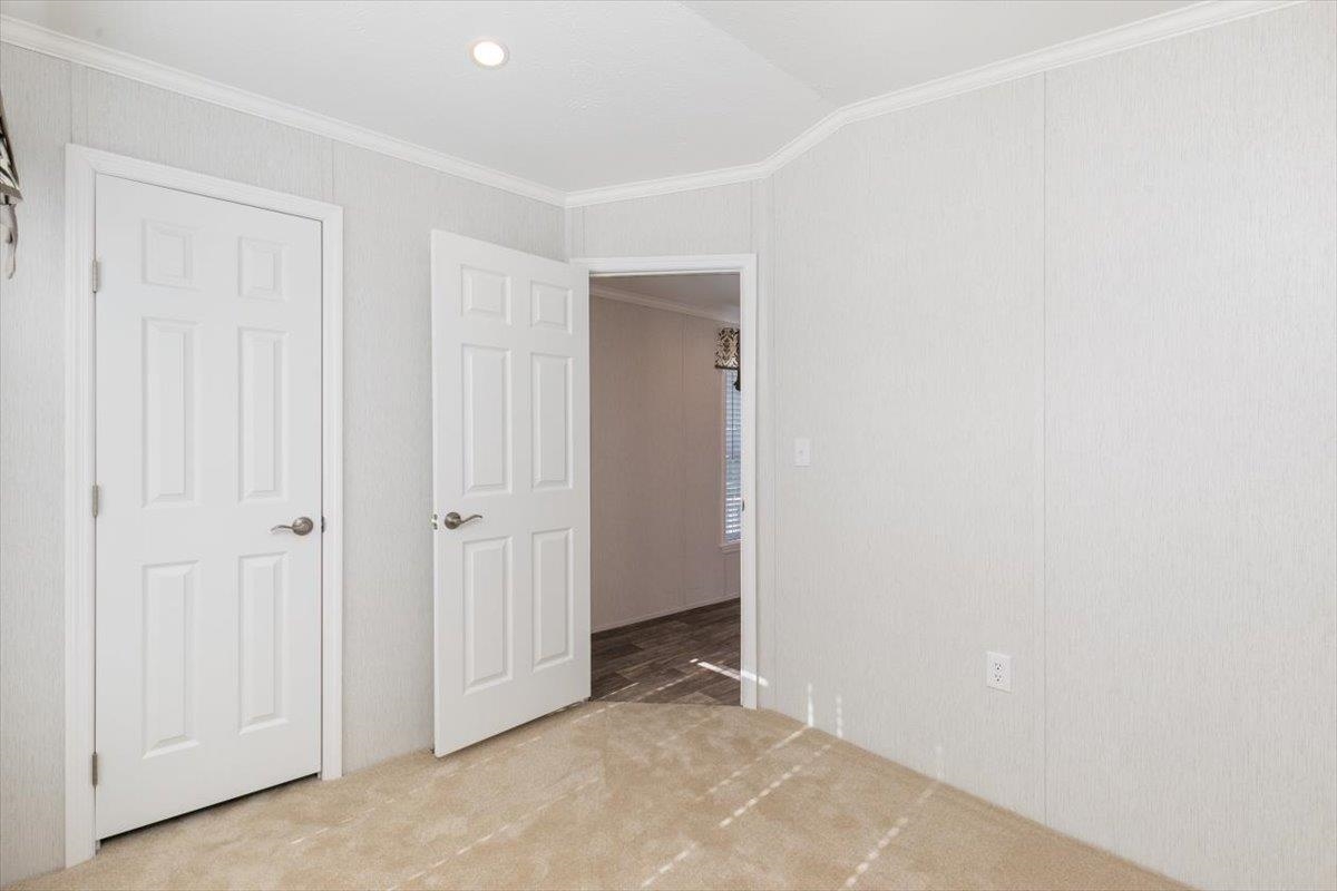 54 Hagop Road Salem, NH 03079 - Photo 16 of 22