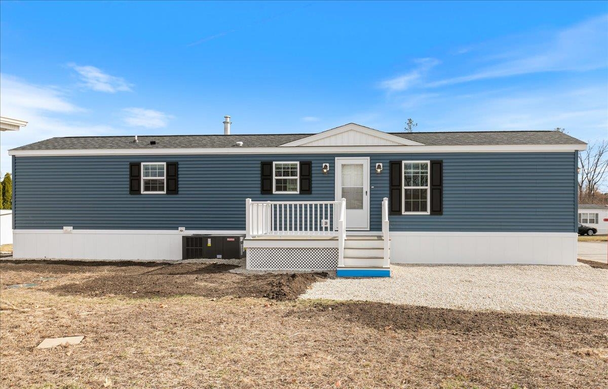 54 Hagop Road Salem, NH 03079 - Photo 3 of 22