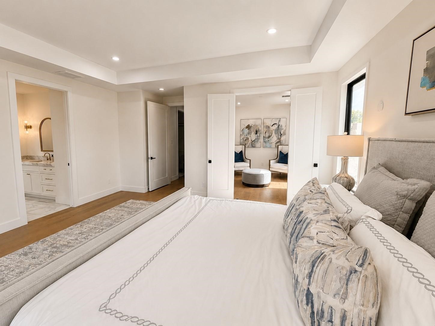 2325 Wroxton Road Houston, TX 77005 - Photo 18 of 34 Oversized master bedroom with views into master sitting area