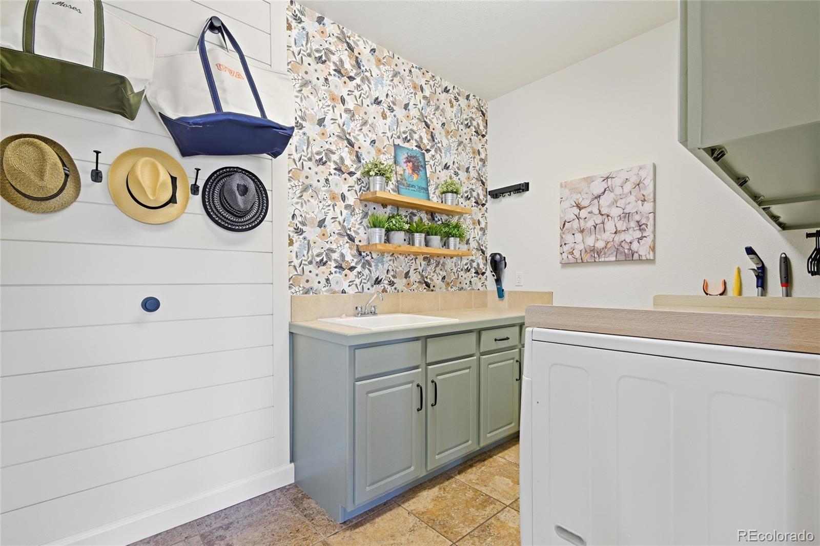 26248 Snowdrop Road Evergreen, CO 80439 - Photo 10 of 27