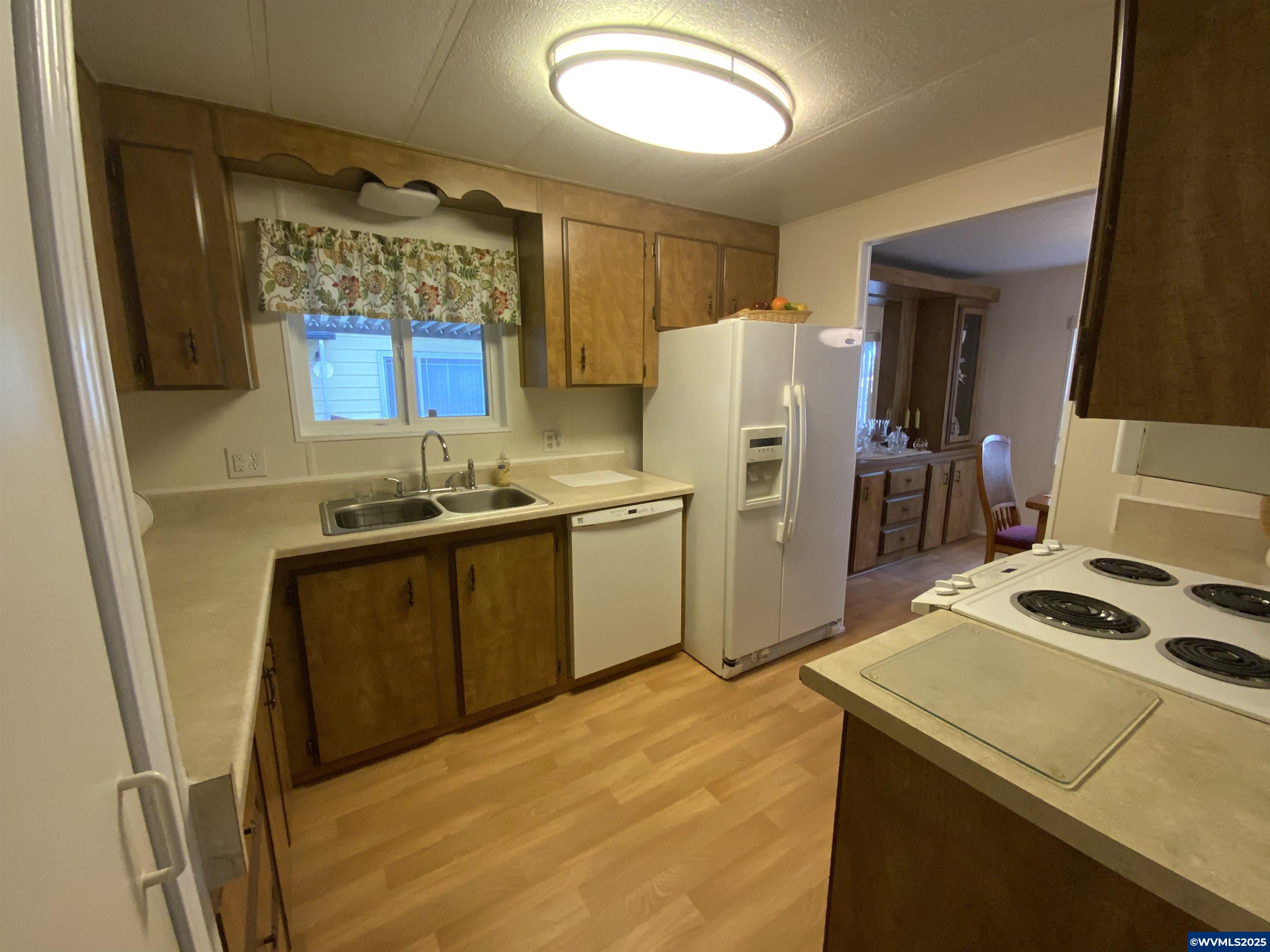 4940 Sunnyside Road Southeast, Unit K15 Salem, OR 97302 - Photo 10 of 28 Gallery Image 10
