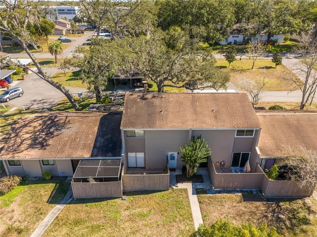 a view of a tennis court