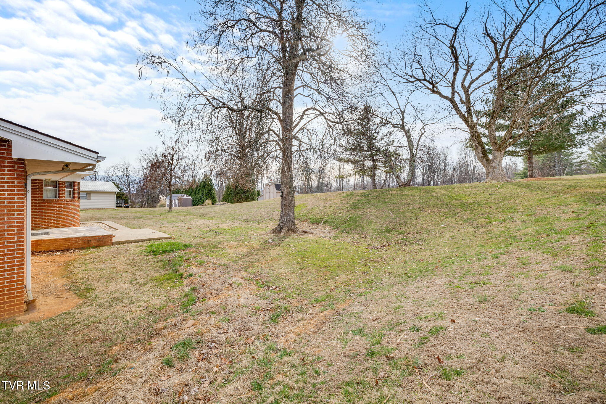 1946 Buckingham Road Greeneville, TN 37745 - Photo 41 of 45 042