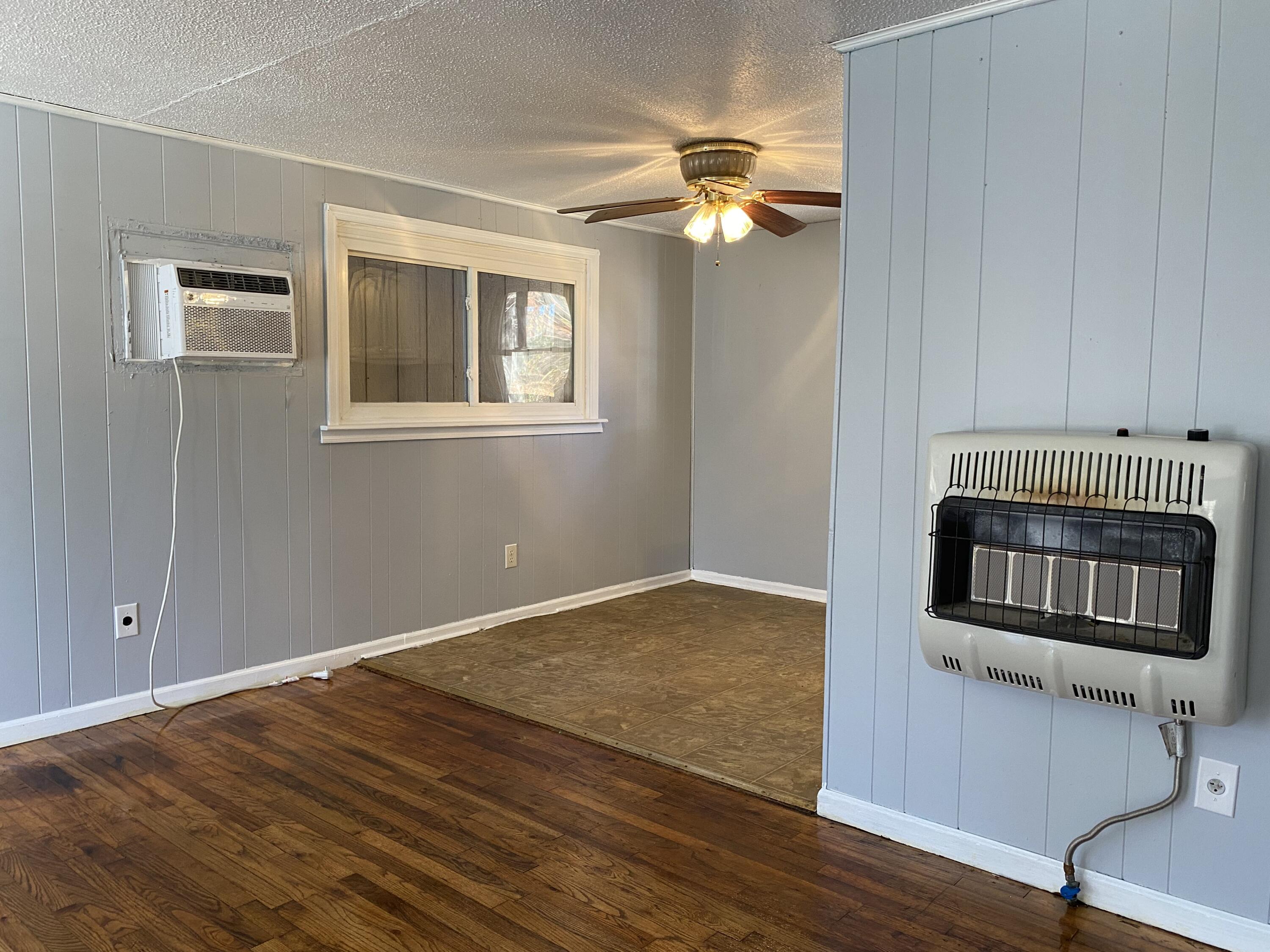 104 Gray Road Signal Mountain, TN 37377 - Photo 13 of 31 Living