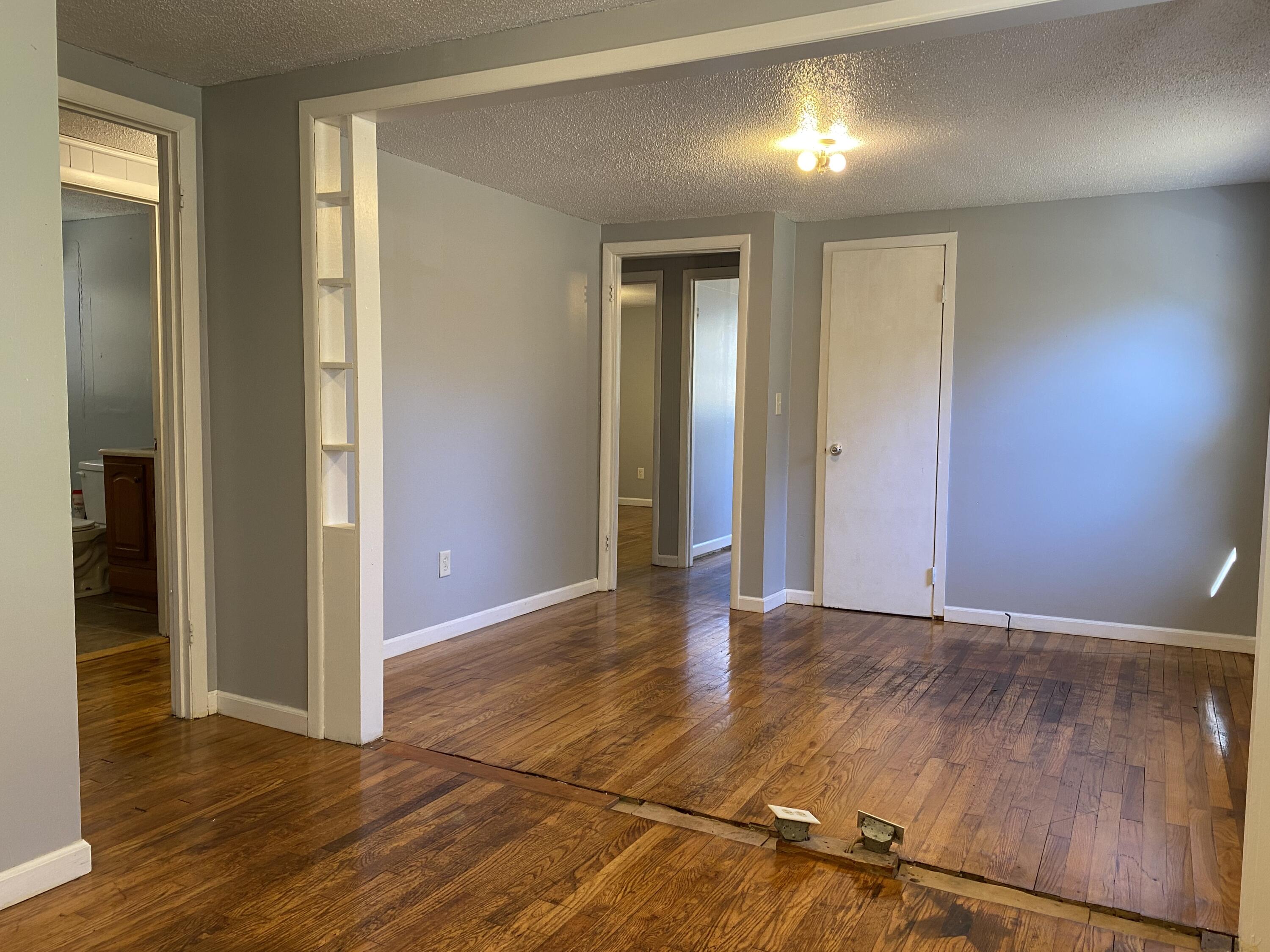 104 Gray Road Signal Mountain, TN 37377 - Photo 22 of 31 Bedroom 3/4