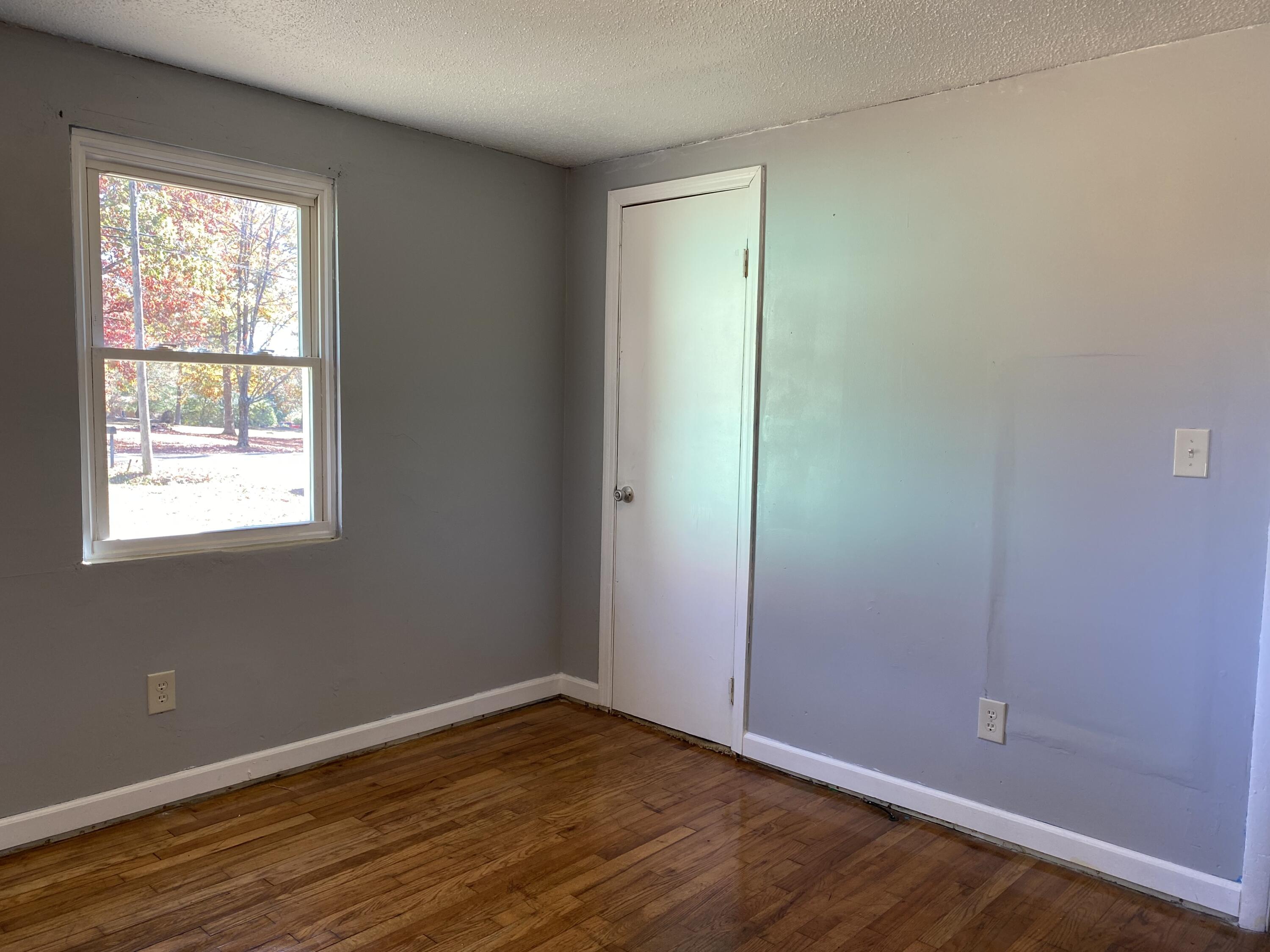 104 Gray Road Signal Mountain, TN 37377 - Photo 25 of 31 Bedroom 2