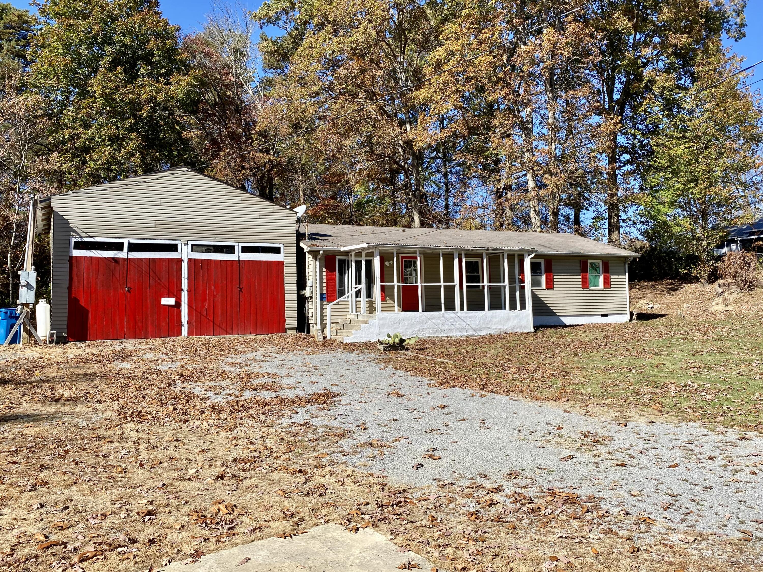 104 Gray Road Signal Mountain, TN 37377 - Photo 3 of 31 Front