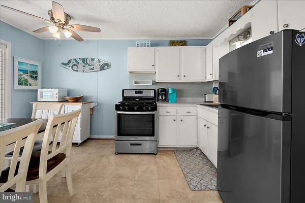 $450,000 | 12401 Wight Street, Unit 8, Ocean City, MD 21842