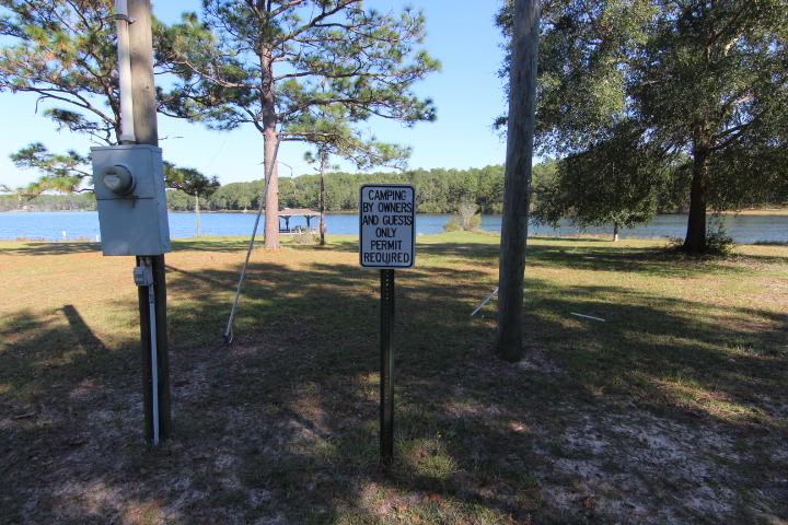 10 Spring Lake Road DeFuniak Springs, FL 32433 - Photo 6 of 14 a view of a yard with trees