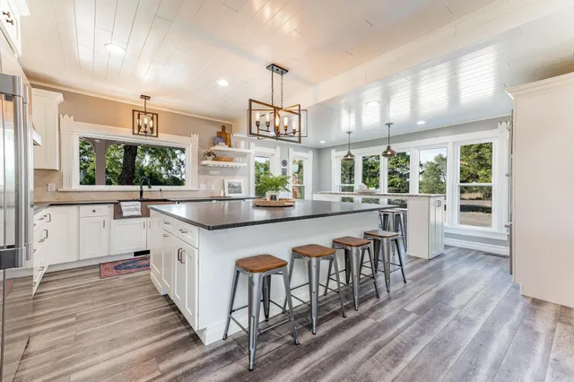 $999,900 | 2708 North Andover Road, Andover, KS 67002