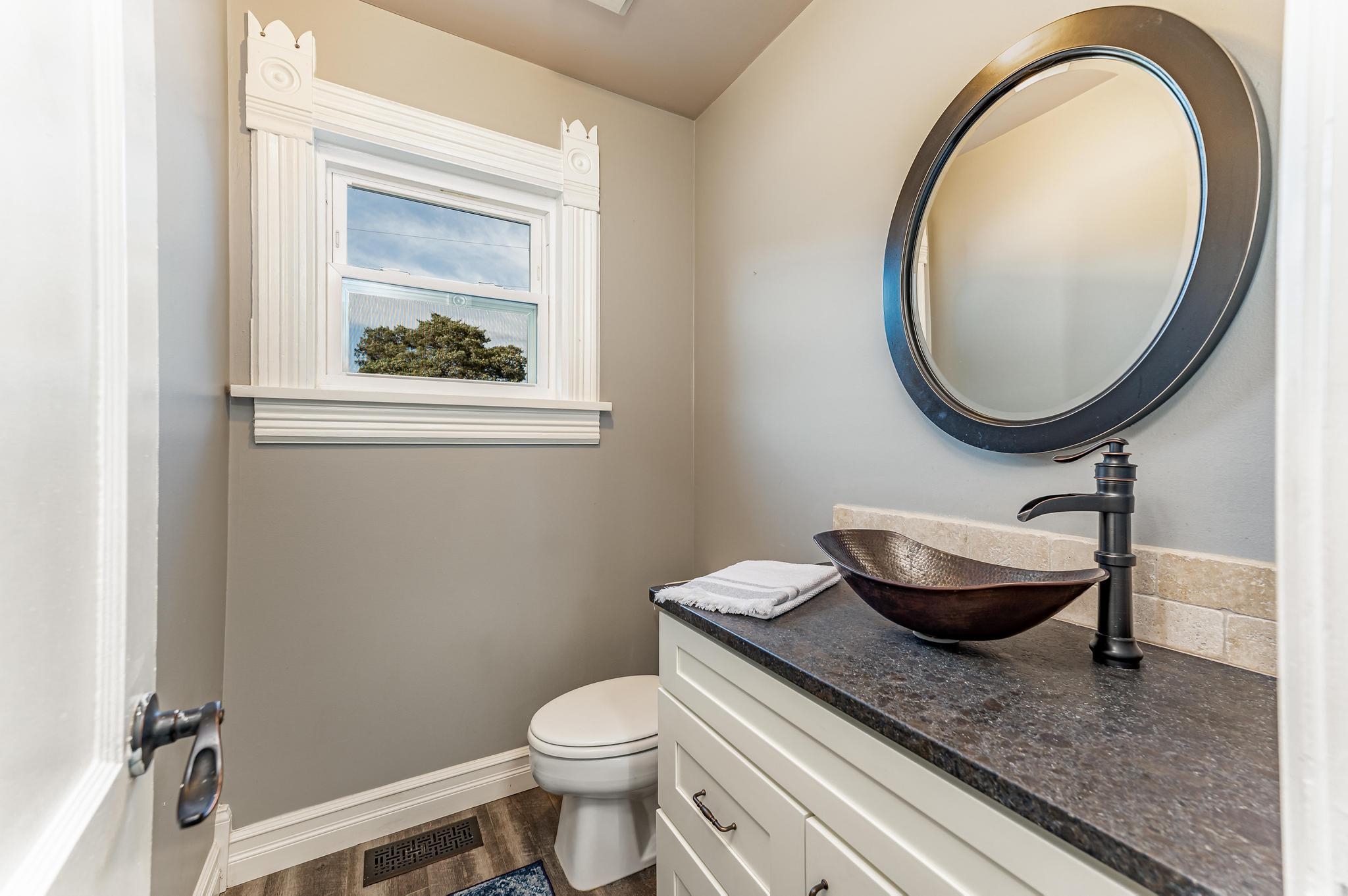 2708 North Andover Road Andover, KS 67002 - Photo 16 of 27